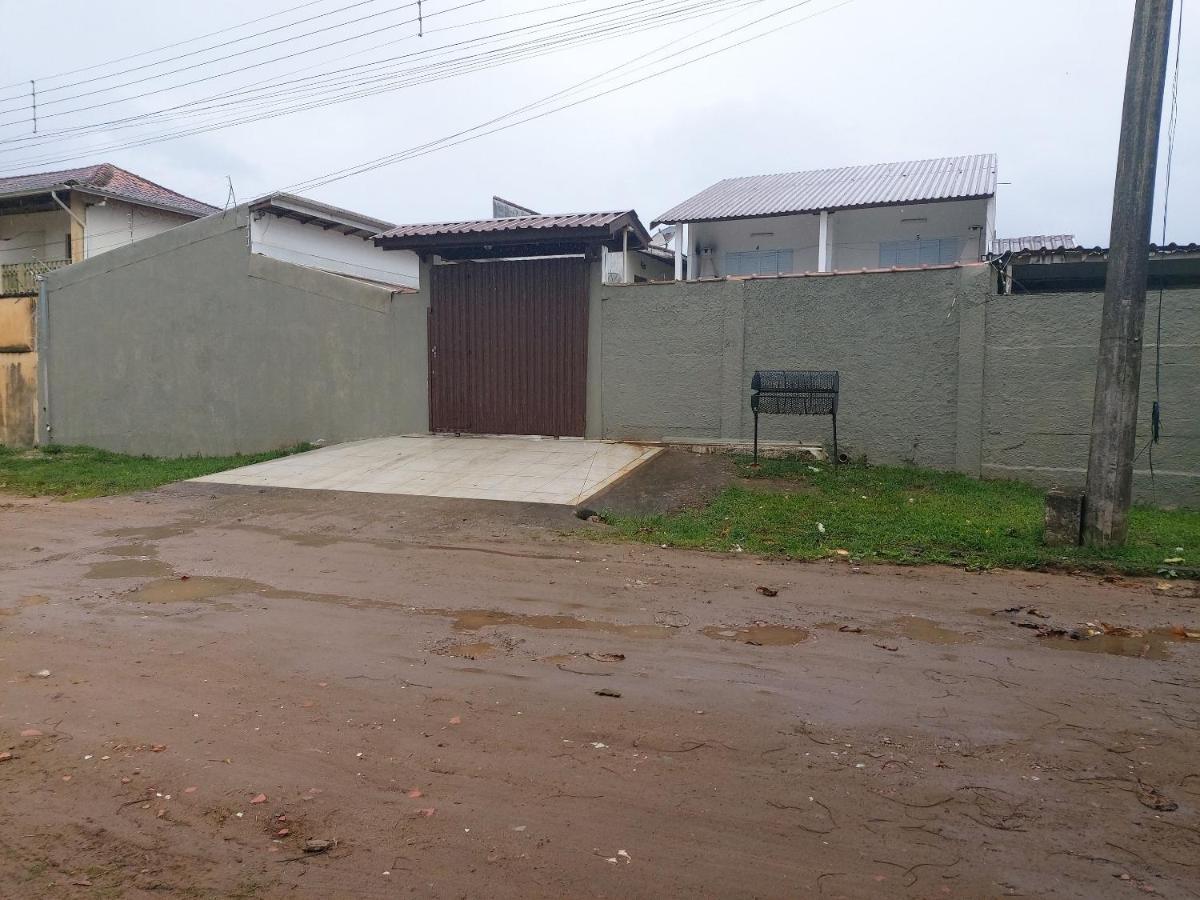 ウバトゥバ 0006.02 - Maranduba - Chale - 1 Dorm - 5 Pess - 3 Quadras Do Mar - Piscina Coletiva - Wifiヴィラ エクステリア 写真