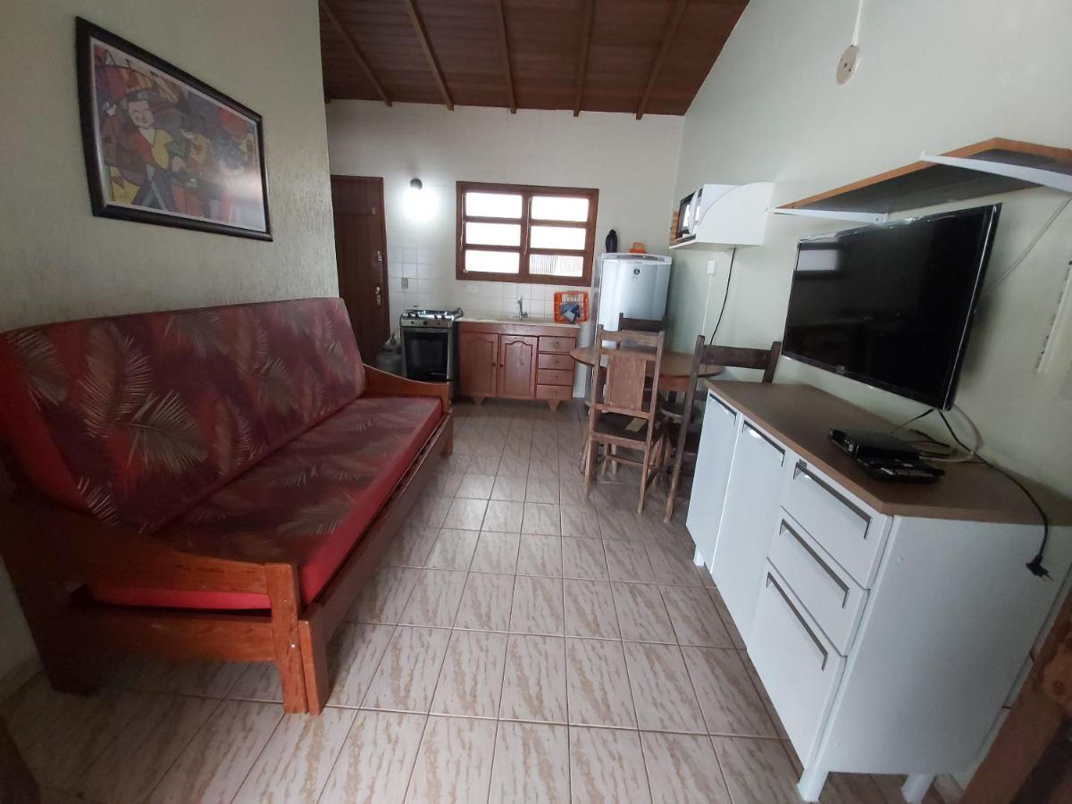 ウバトゥバ 0006.02 - Maranduba - Chale - 1 Dorm - 5 Pess - 3 Quadras Do Mar - Piscina Coletiva - Wifiヴィラ エクステリア 写真