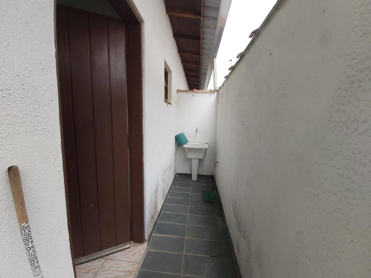 ウバトゥバ 0006.02 - Maranduba - Chale - 1 Dorm - 5 Pess - 3 Quadras Do Mar - Piscina Coletiva - Wifiヴィラ エクステリア 写真